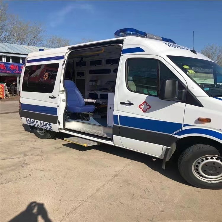 柳城私人长途救护车出租转院回家